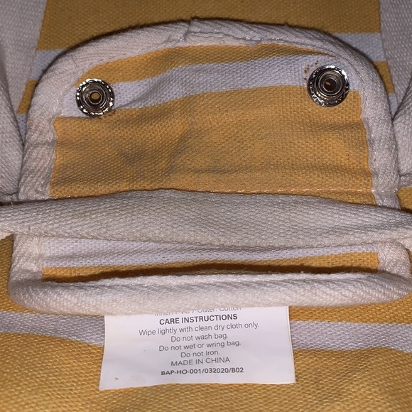 Business & Pleasure co. Holiday Cooler - Picture 7 of 16